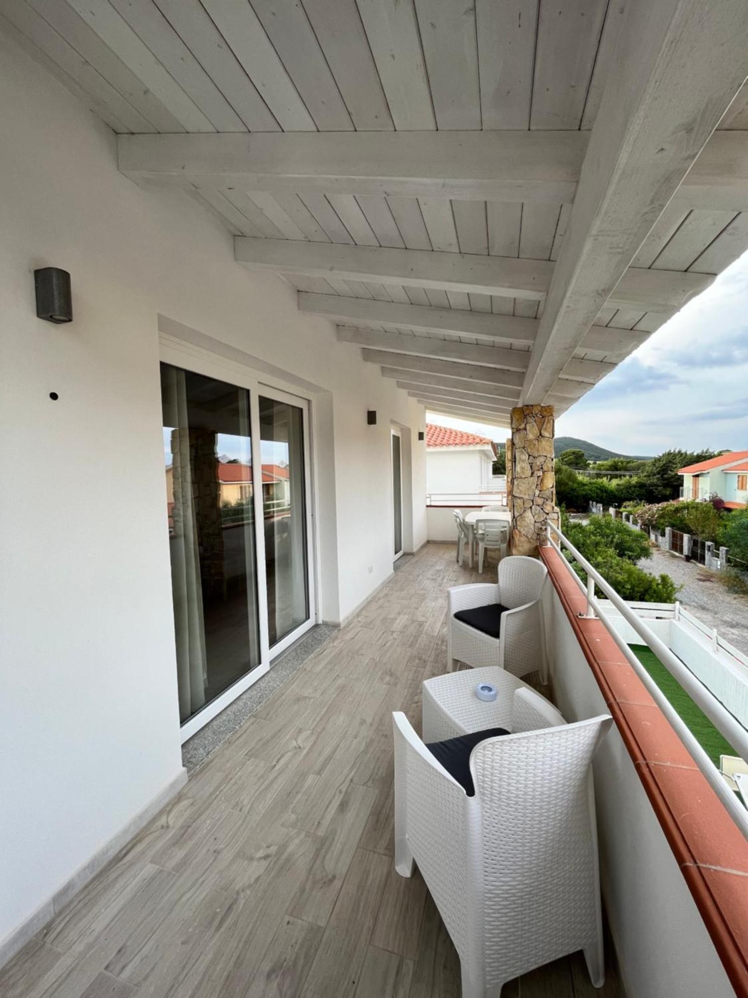 Case Vacanze "Bianco Mare" Porto Pino Εξωτερικό φωτογραφία